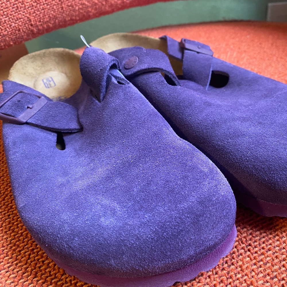 42 Narrow purple birkenstocks